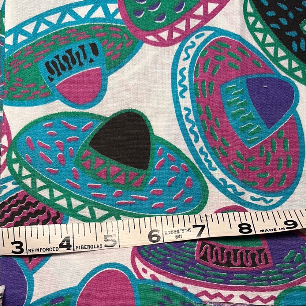 Vintage Colorful Sombrero Pattern Fabric‎ 35 x 44 100